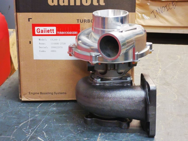 Turbocharger for Hitachi EX200-2 with 6BD1 Engine Part no: 114400-2720 Carousel 8