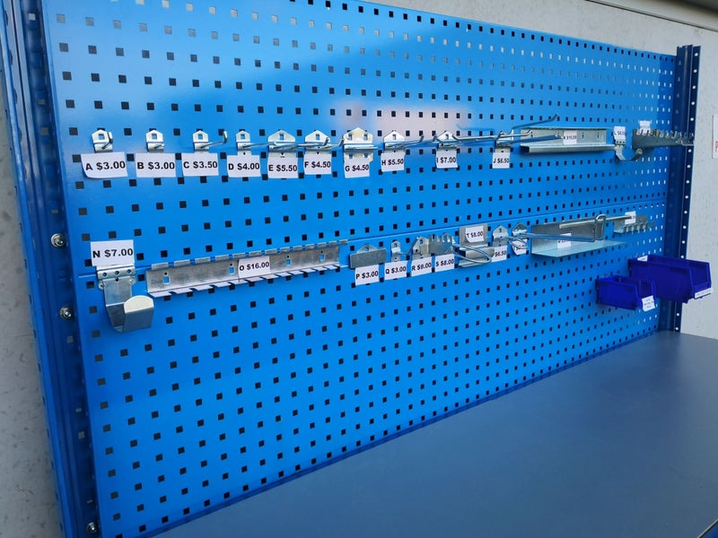 Workbench 2L x 1.8H x 0.83D Carousel 2