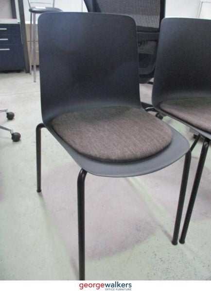 1x Reception Chair by Christoph Jenni Carousel 1