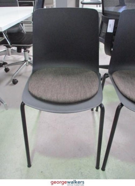 1x Reception Chair by Christoph Jenni Carousel 4