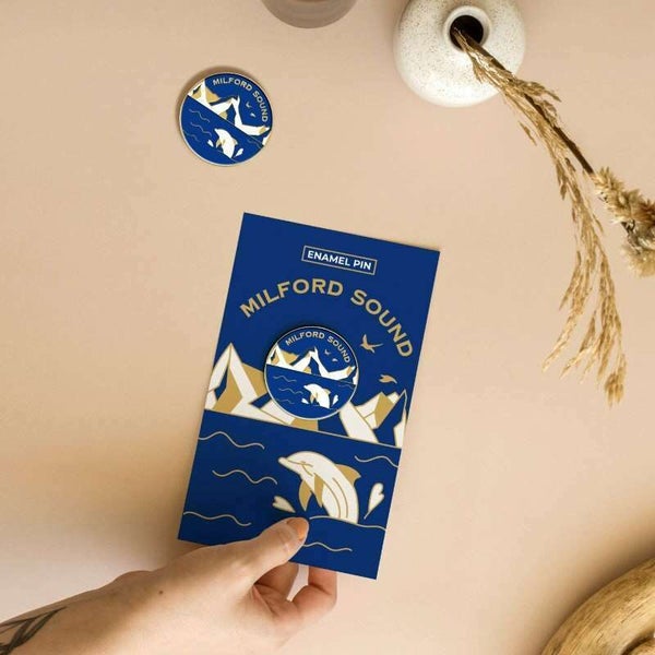 lili & vivi collection Enamel Pin Milford Sound Carousel 1