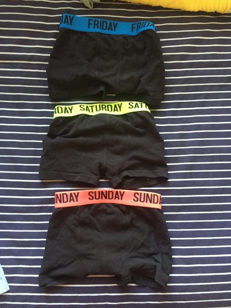 Size 3 - winter Hoodie, thermo onesie, thermo pompom hat, 8 undies Carousel 16