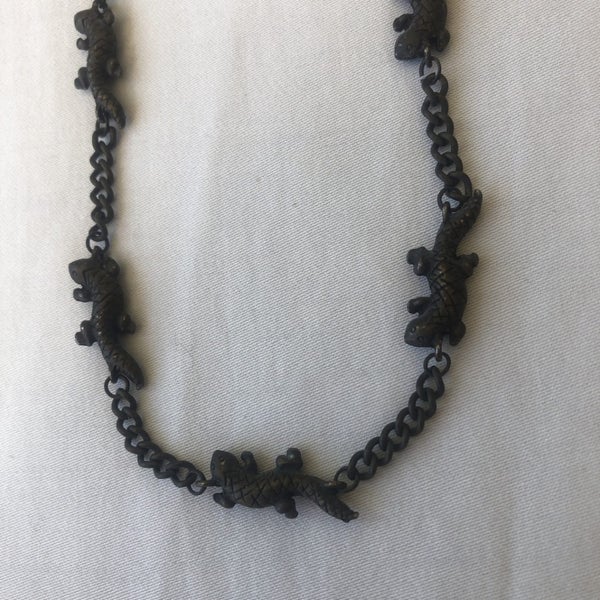 Vintage Old Metal Lizard Reptile Necklace Choker Style Carousel 1