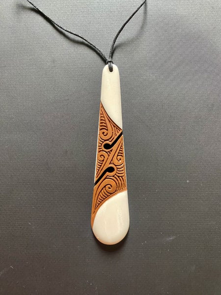 XLARGE ENGRAVED KORU BONE DROP PENDANT Carousel 1