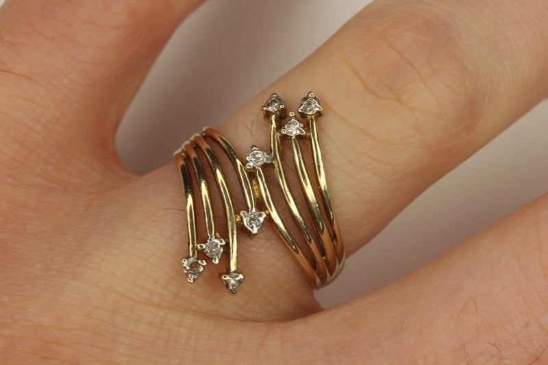9ct Diamond ring Carousel 8