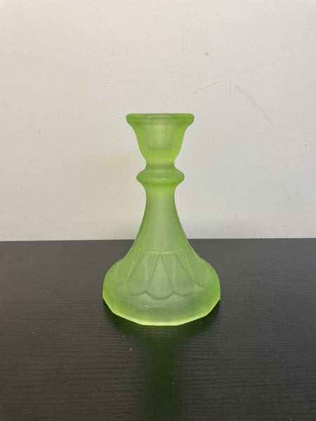 Vintage Art Deco Uranium glass candle holder Carousel 2