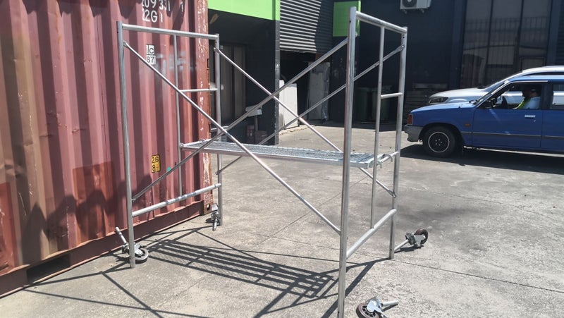 4.1 M MOBILE SCAFFOLDING TOWER Carousel 2