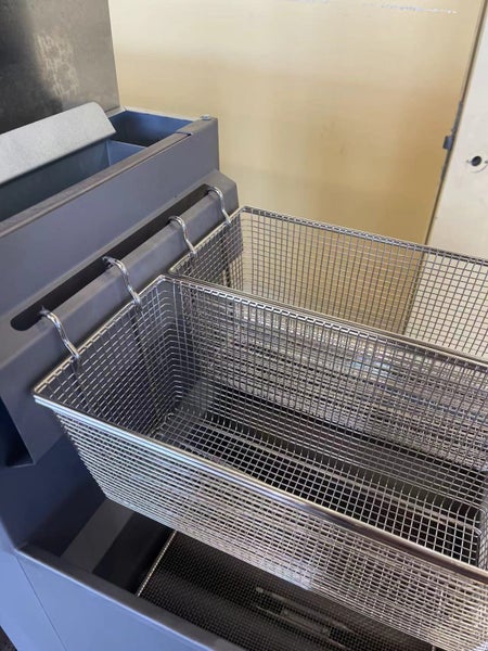 4 TUBES GAS DEEP FRYER W395 X D765 X H112864815741037571114