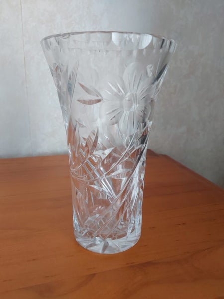 Crystal vase floral pattern Carousel 1