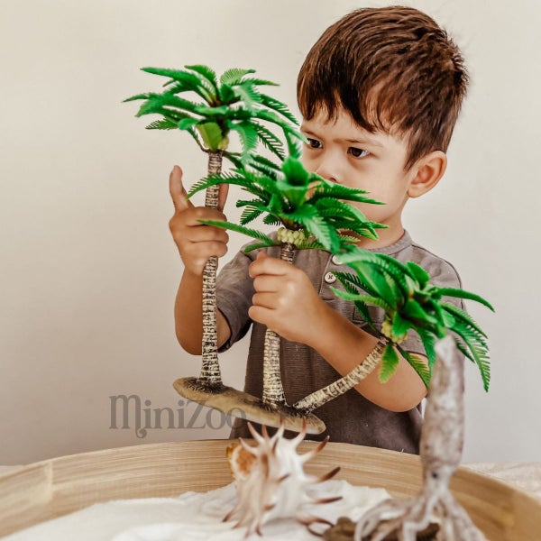 CollectA Coconut Palm Carousel 2