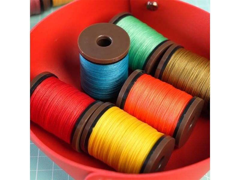 Non-split Strand Wax Thread 0.4-0.6mm Polyester Material Sinterable Round Waxed Carousel 2