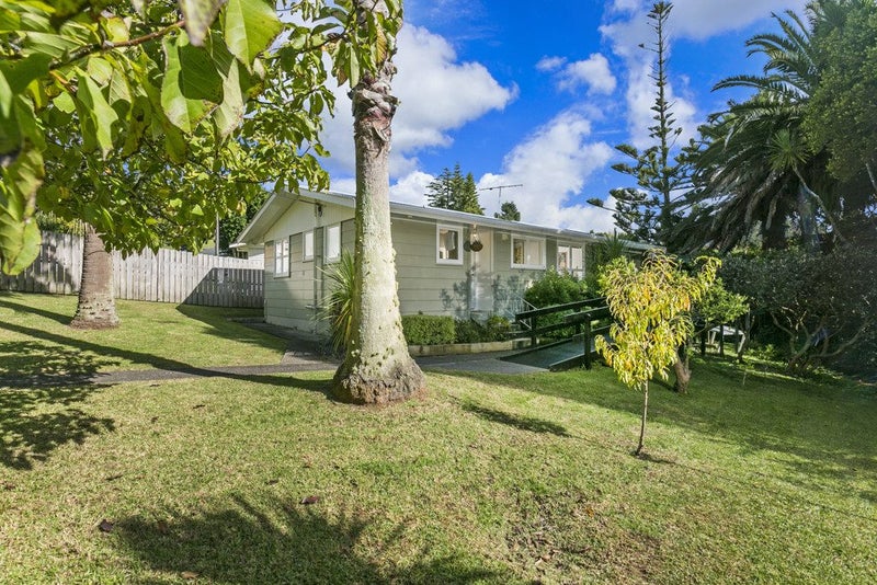 Image 1 of 18