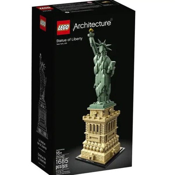 LEGO(R) Architecture - Statue of Liberty 21042 Carousel 2