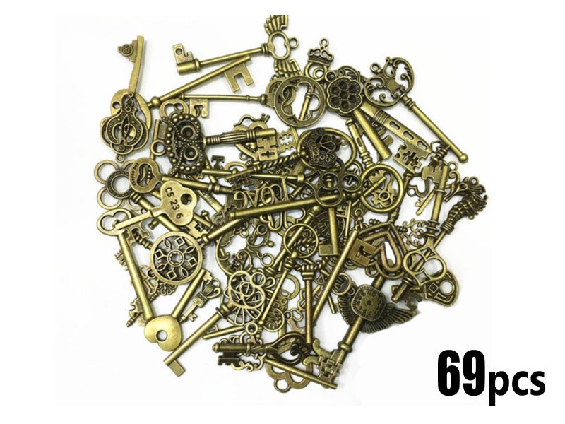 69 PCS Vintage Bronze Key Collection Steampunk Gear Carousel 1