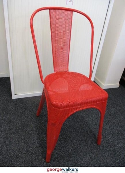 PR5166 - Red Metal Chair Carousel 3