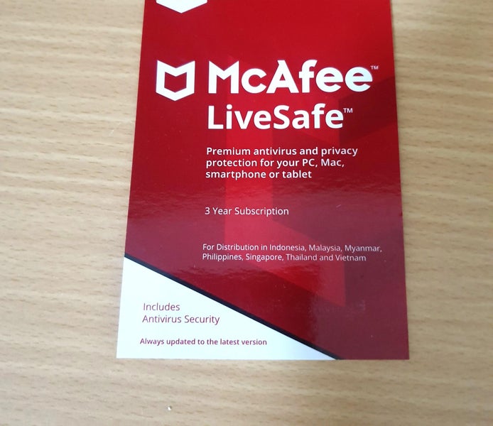 McAfee Livesafe anti-virus 3 years license Carousel 1