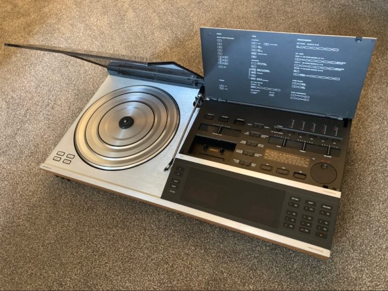 The Vintage Bang & Olufsen - BeoCenter 7007 System & B&O Original Remote Carousel 2