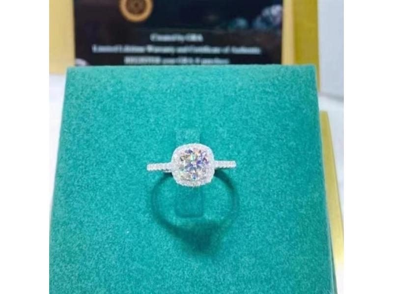 Korean Fashion Square Zircon Pendant Necklace For Women's Light Luxury Necklace Carousel 1