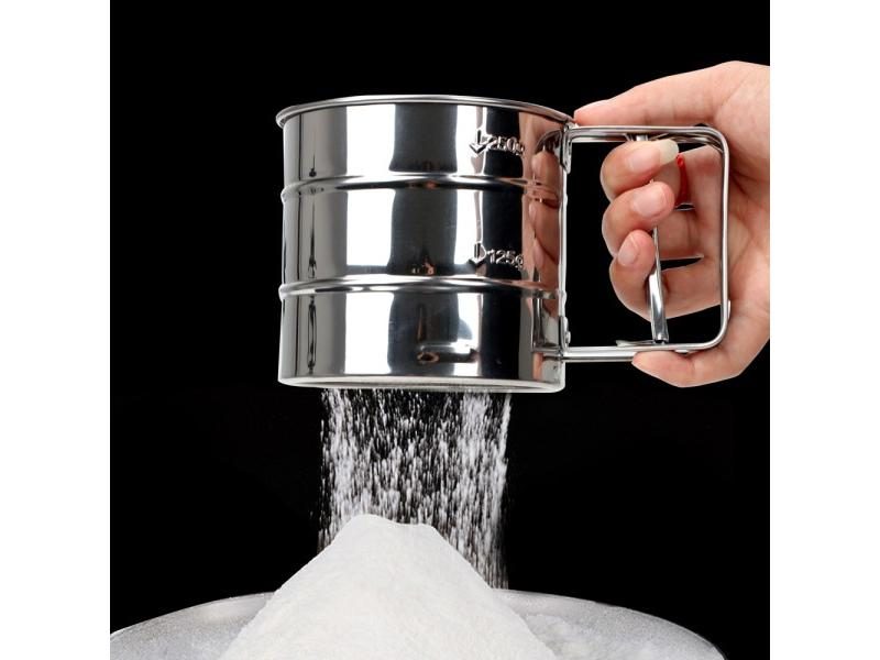 Pastry Baking Tools Powder Flour Mesh Sifter Cup Baking Icing Sugar Shaker Carousel 1