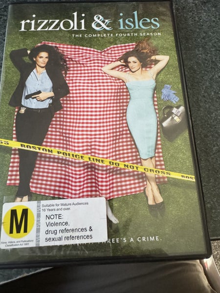 Rizzoli & Isles Season 4 DVD Carousel 1
