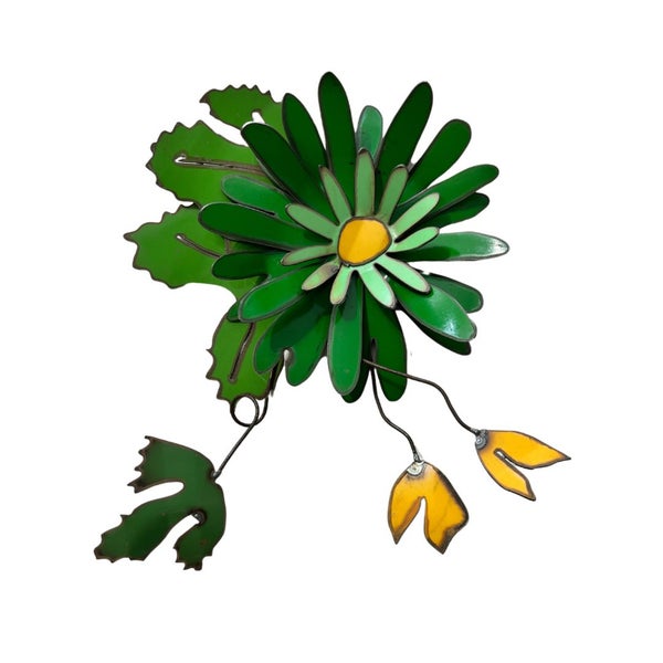 Metal Flower Corsage - Green Daisy Carousel 1