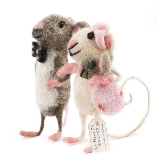 Mummy and Daddy mouse carrying a baby Girl Mouse Carousel 2