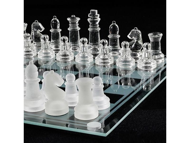 Crystal Chess Set Includes Frosted / Polished Glass Chess Board And 32 Chess Carousel 2