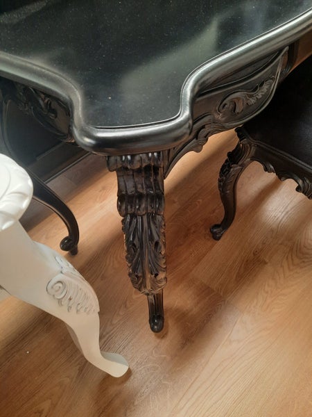 VERSAILLES DRESSING TABLE and STOOL Carousel 6
