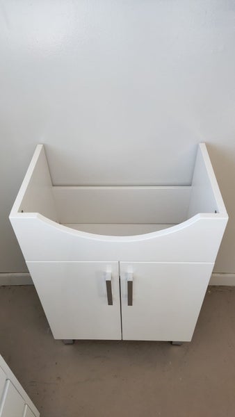 *Brand New* Vanity 600mm Cabinet + Basin Carousel 5