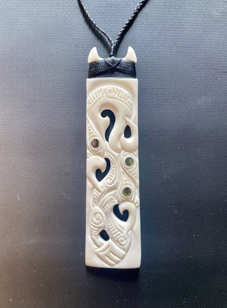 XLARGE TRIPLE MANAIA BONE TOKI PENDANT Carousel 1