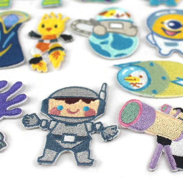 15 Pcs Robot Iron-on Patch Sew-on Badge For Clothing T-shirt Jeans Jacket Carousel 2