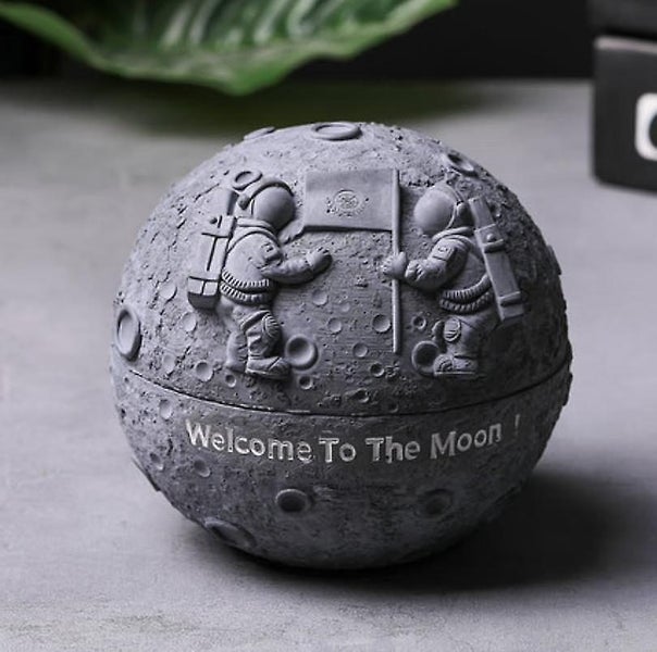 Deep Gray Over The Moon-outdoor Deodorant Ashtray With Lid Large Capacity Win Carousel 1