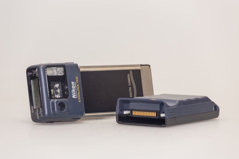 **** NIKON COOLPIX E100 - SUPER RARE - COLLECTORS ITEM **** Carousel 4