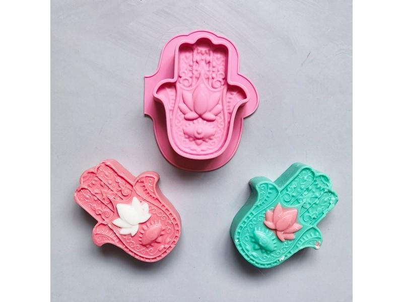 2/4pcs Silicone Soap Molds DIY Handmade Form For Hand Palm Shaped Toilet Soaps Carousel 2