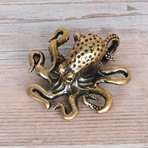 Antique Bronze Octopus Figurines Paperweight Brass Ornament Metal Decor Carousel 1