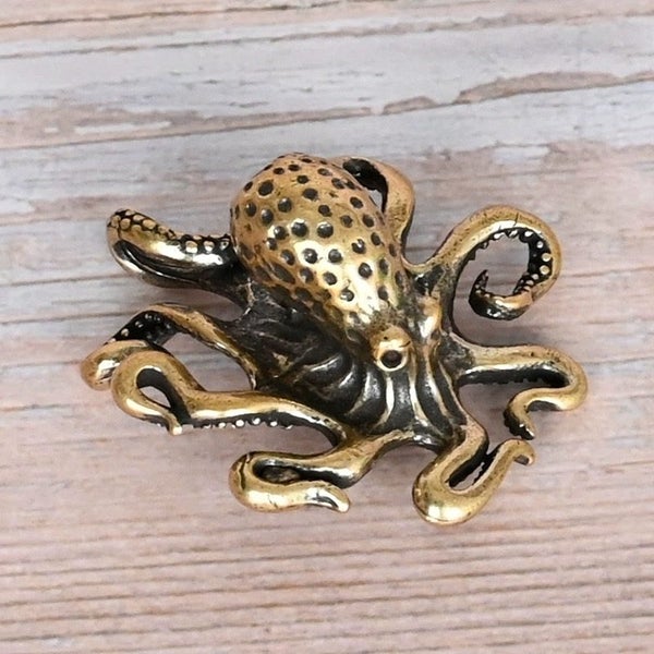 Antique Bronze Octopus Figurines Paperweight Brass Ornament Metal Decor Carousel 2