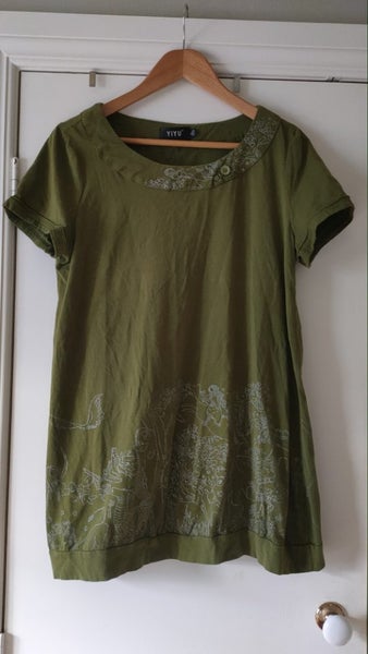Forest green stretchy top with fantasy illustration Carousel 1