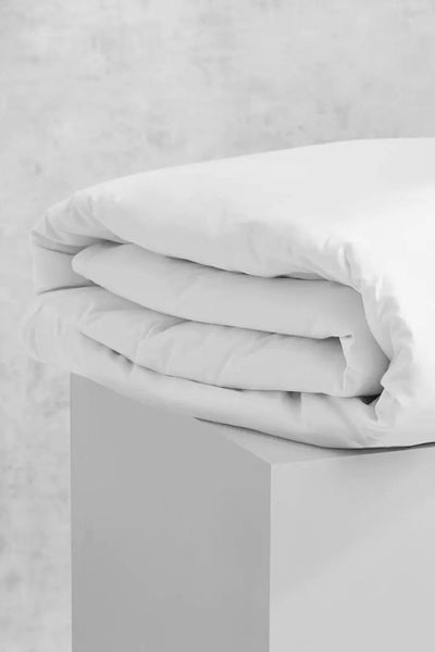 Relaxed Cotton Duvet Cover Set White Carousel 1