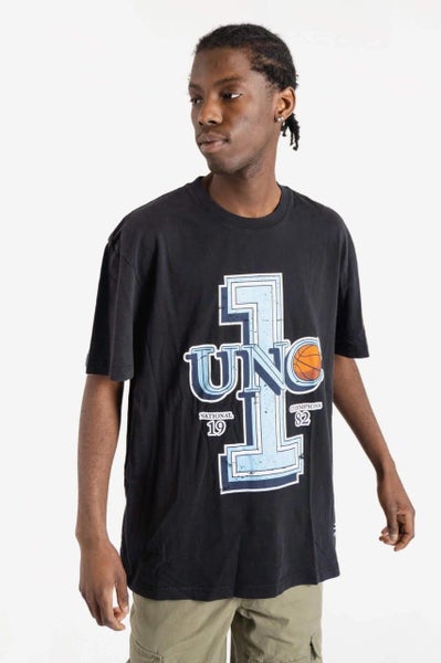 Mitchell & Ness UNC Tar Heels Vintage One Team Tee Carousel 1