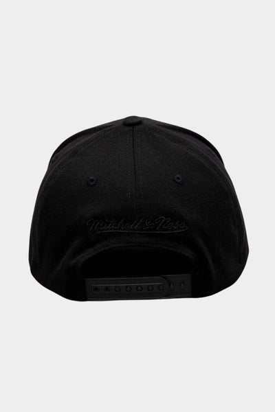 Mitchell & Ness Los Angeles Lakers Team Logo Classic Snapback Carousel 2