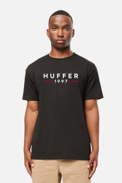 Huffer Mens Sup Tee/Boarding in Black Carousel 1