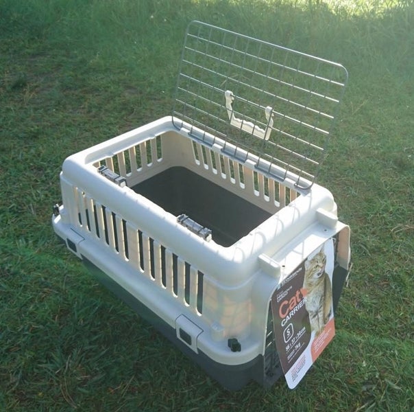 Plastic Carry Cage - Top Opening, Excellent Design, Carry 7kg, 56cm long Carousel 2