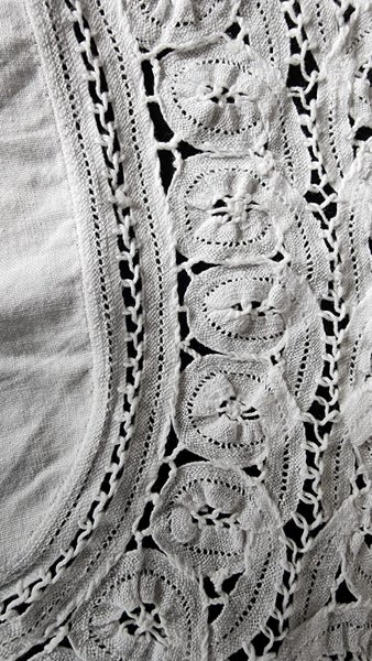 ~" Vintage Doily "~ Carousel 2
