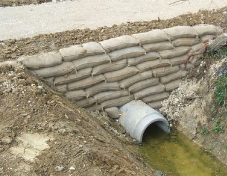 Sandbag Hessian - - - [480mm x 780mm] Carousel 1