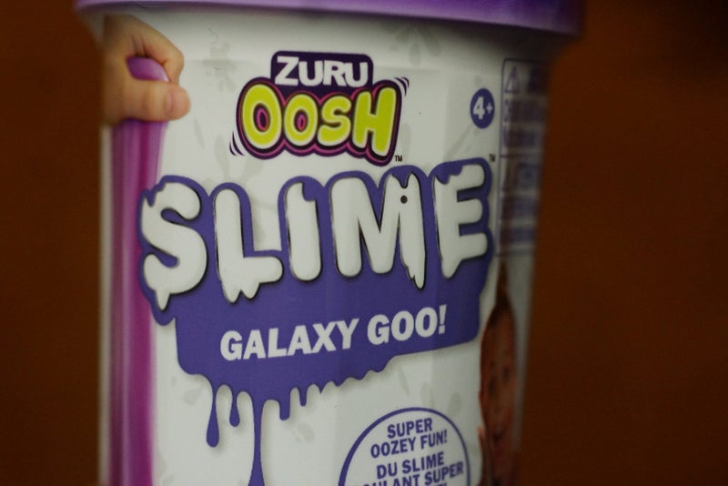 Purple Slime. Zuru Oosh. Galaxy Goo. Super Oozey Fun. 60g. Or 2.11oz Carousel 2