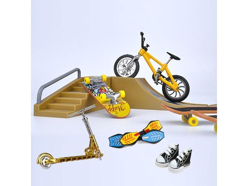 Mini Finger Skateboarding Set For Boys Skateboards Ramps Carousel 2