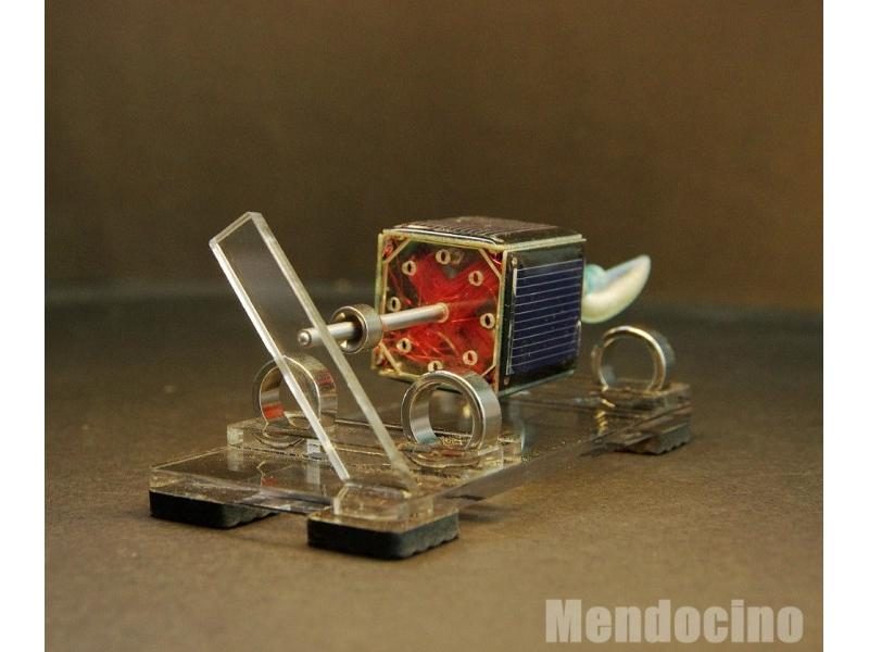 Tiny Mendocino Motor Propeller Type Magnetic Suspension Solar Toy Scientific Carousel 2