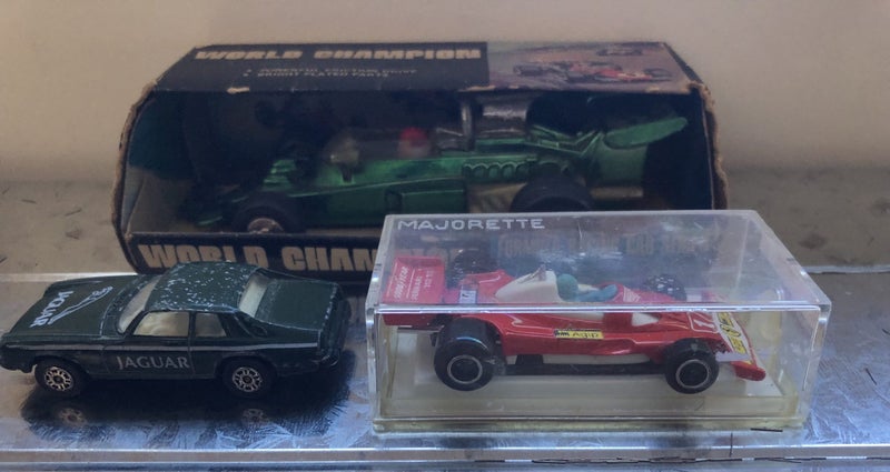 Die Cast Cars x 3 Carousel 2