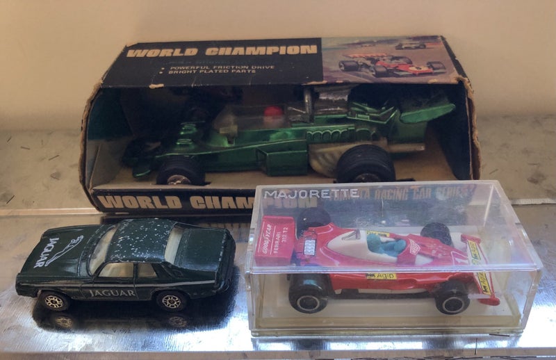 Die Cast Cars x 3 Carousel 1