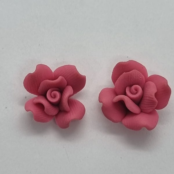 10pc Handmade Polymer Clay Pink Rose Beads Carousel 1